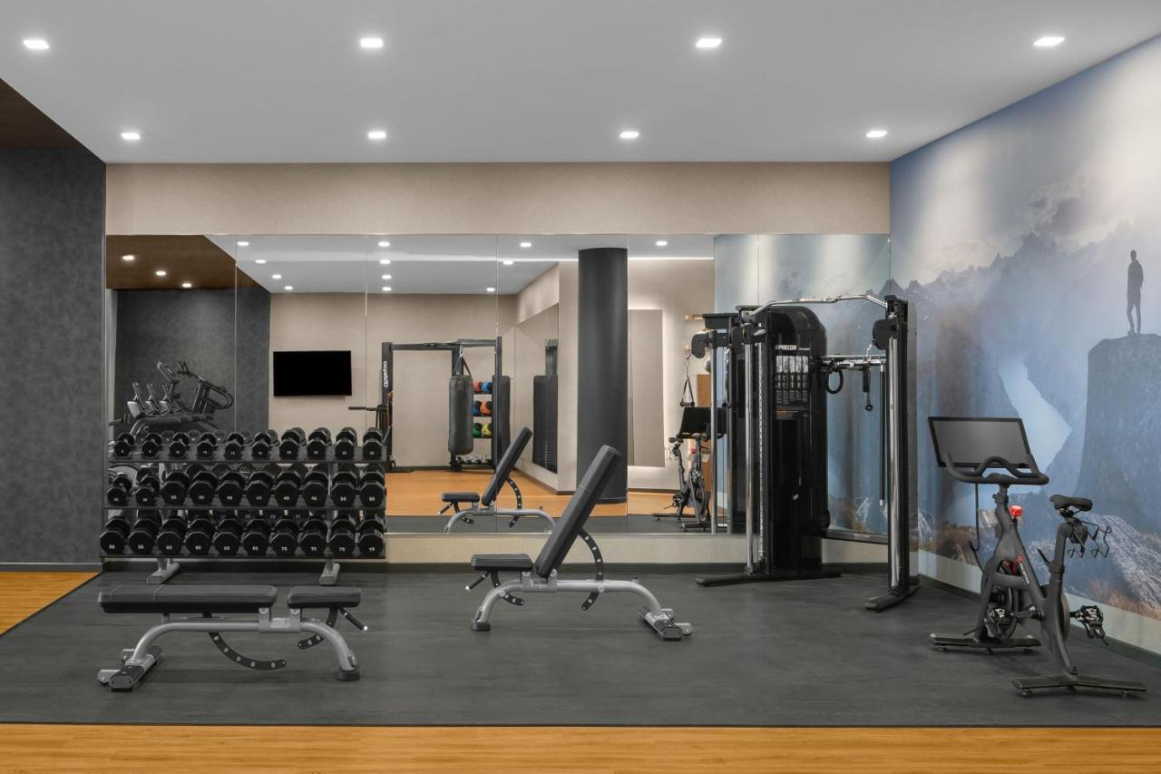 Ac Hotel By Marriott Vancouver Waterfront 외부 사진
